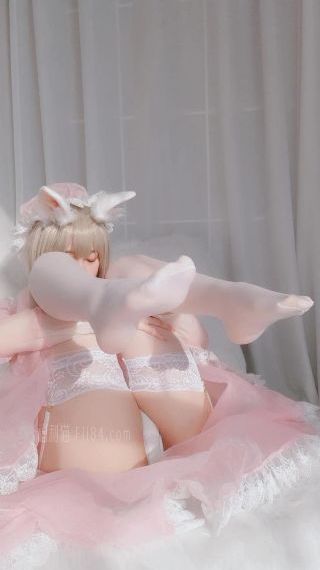 美女两腿大开露出毛毛_BD韩语电影完整版