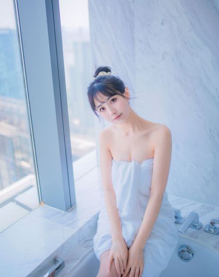 欧美大胸丰臀少妇视频_暖暖免费观看视频