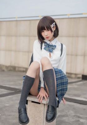 欧美19岁女演员_高清完整视频观看
