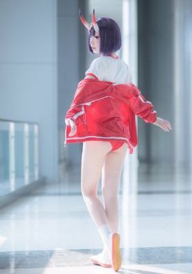美女监护人_720HD在线观看